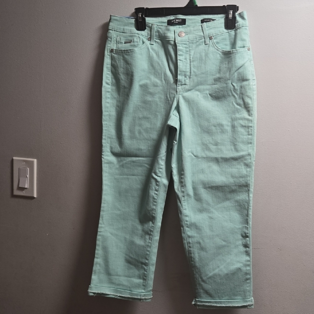 Nine West Light Green Chrystie Capri Jeans